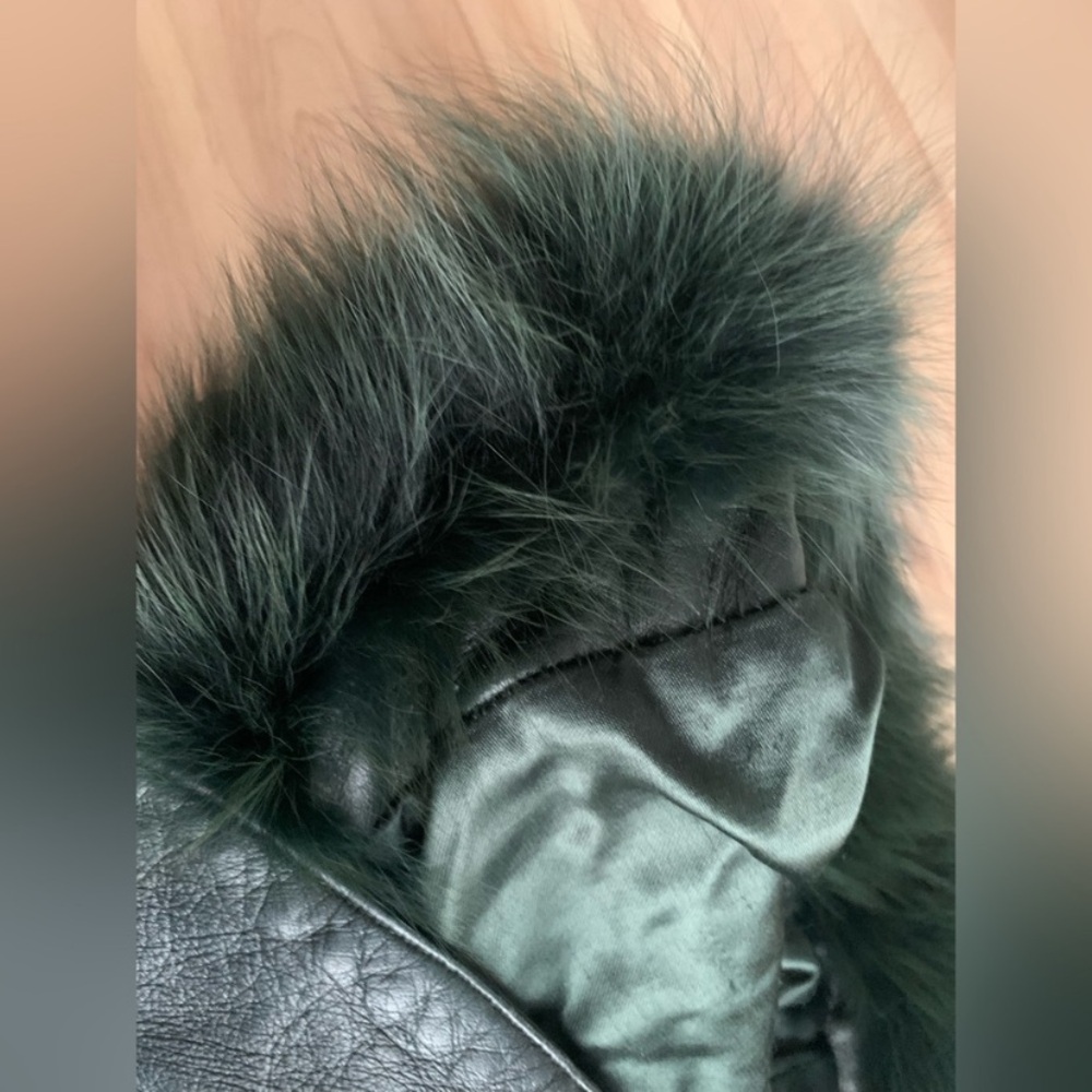 VINTAGE - Green Leather Coat with Genuine Fur Hood Oversized 90s Statement Coat - Picture 10 of 15